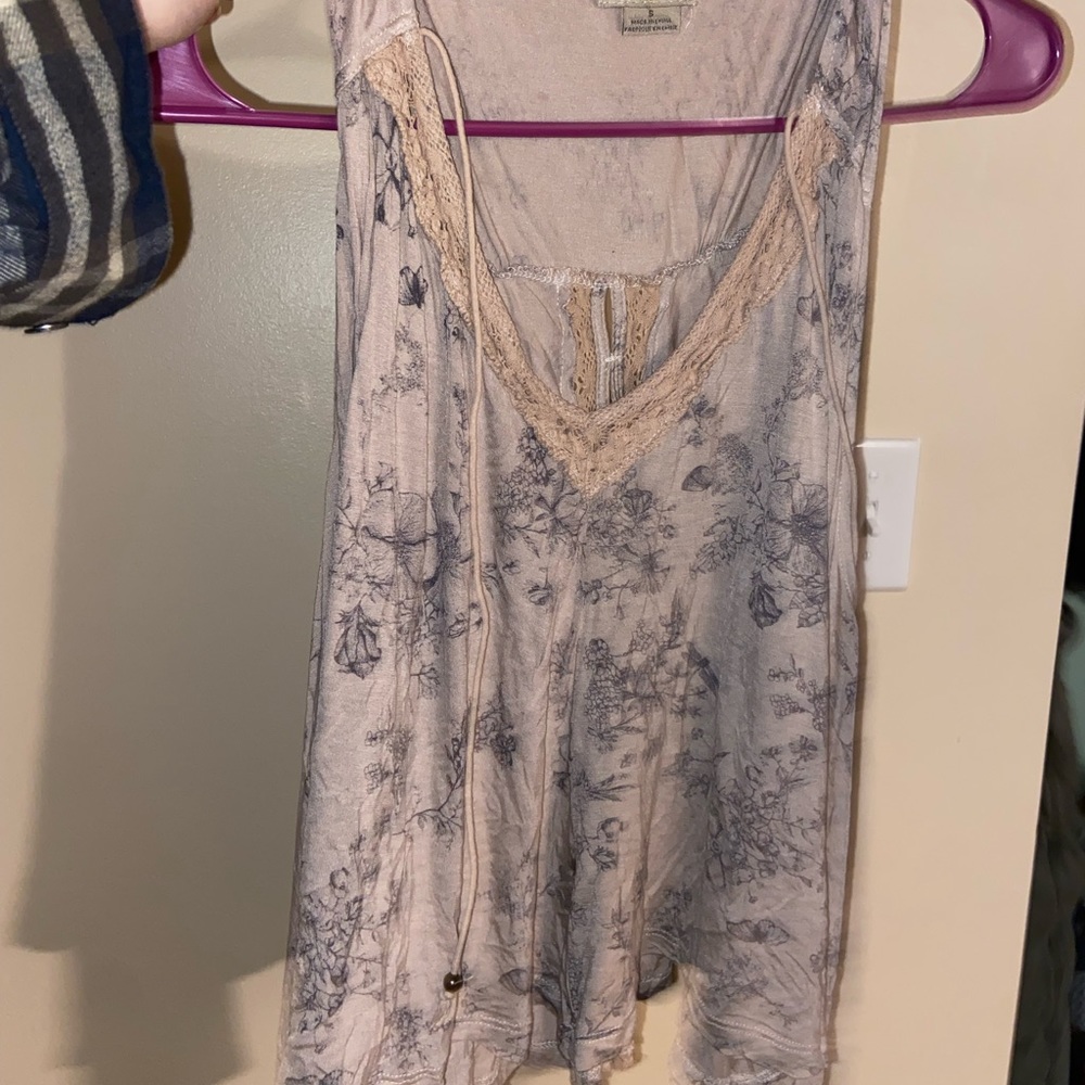 Open back lilac Lacey flower design super soft flowy top
